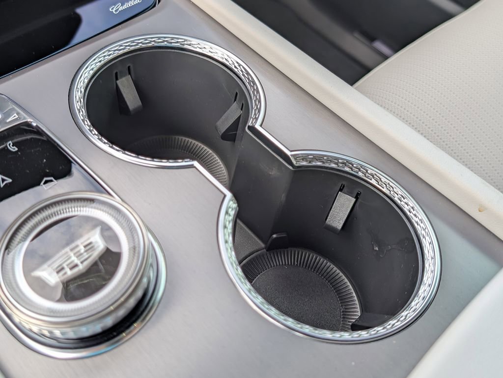 New 2026 Cadillac Vistiq Sport image 30