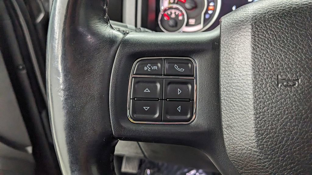 Used 2019 RAM 1500 Classic Warlock image 32