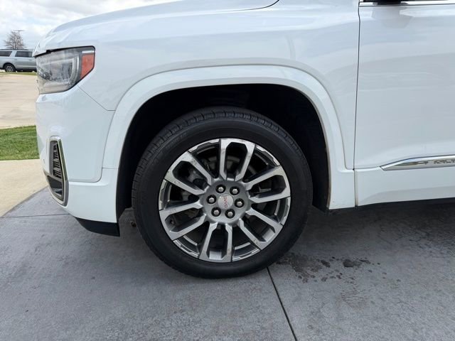 Used 2023 GMC Acadia Denali image 4