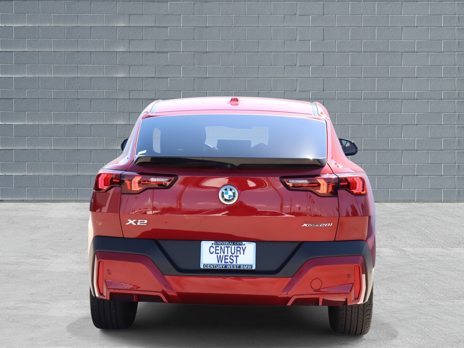 Used 2024 BMW X2 xDrive28i image 4