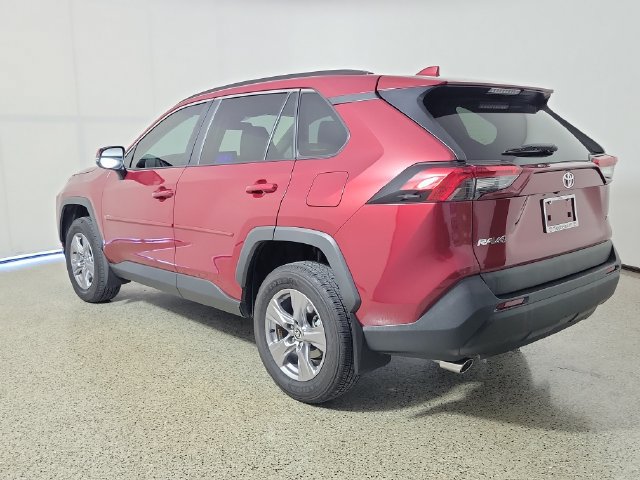 Used 2024 Toyota RAV4 XLE w/ Convenience Package FWD image 7