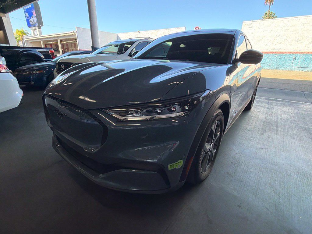 Used 2023 Ford Mustang Mach-E Select RWD image 3