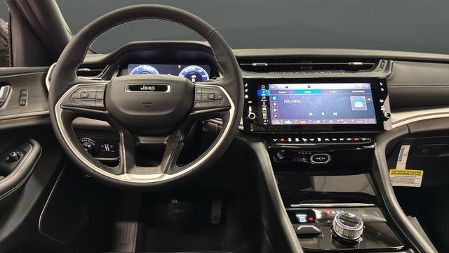 New 2026 Jeep Grand Cherokee Limited image 11