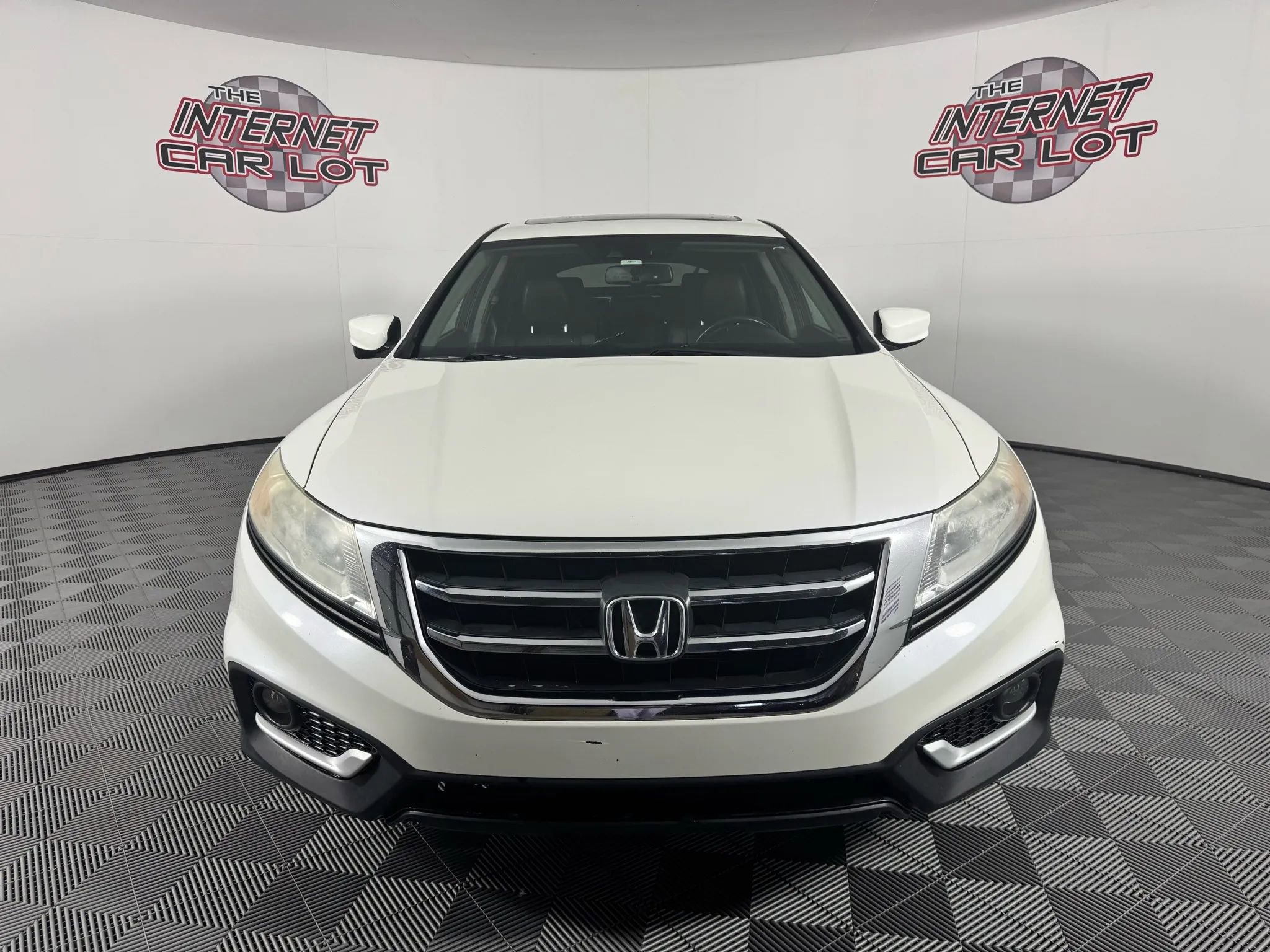 Used 2015 Honda Crosstour EX-L image 2