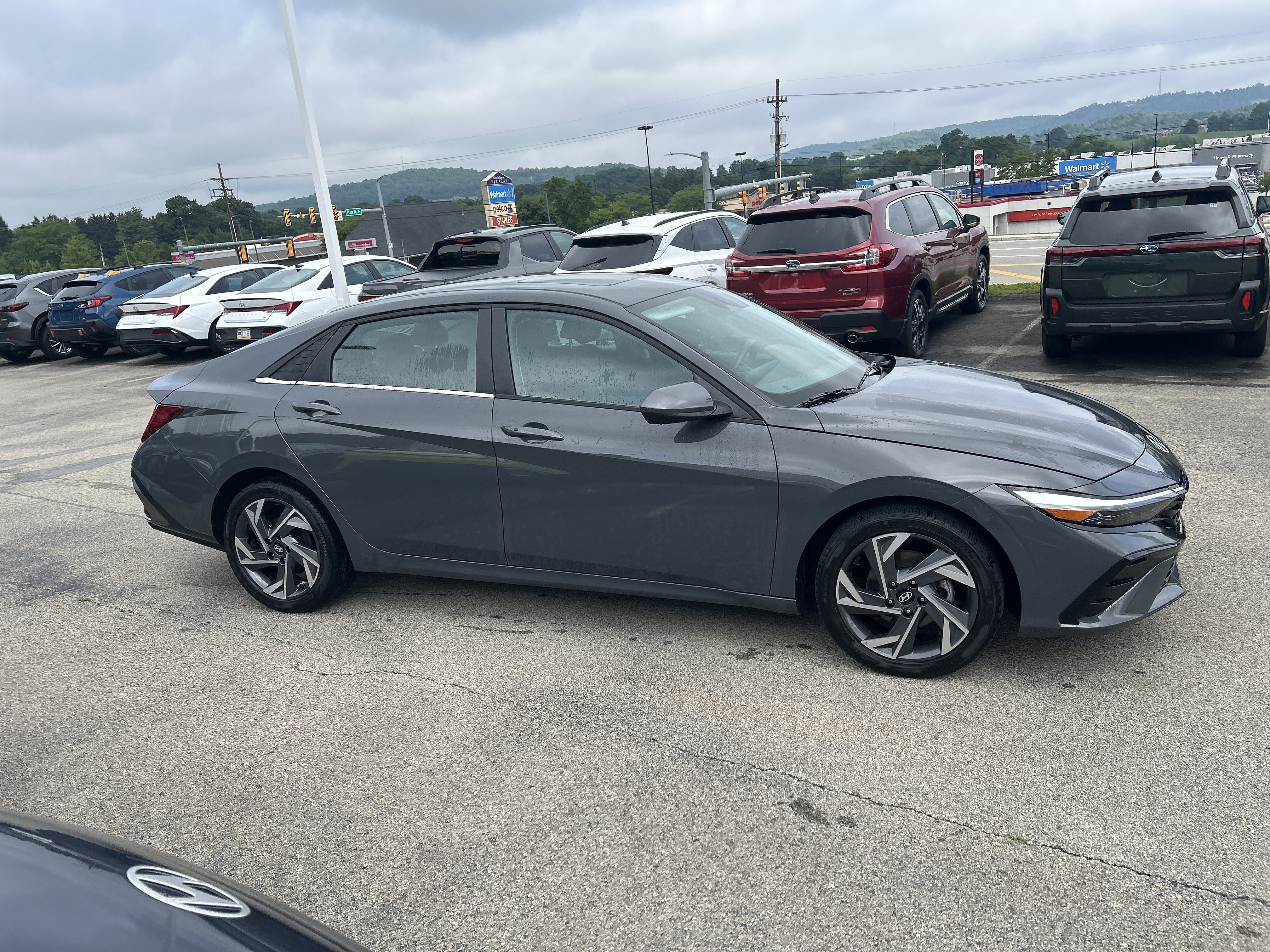 Certified 2025 Hyundai Elantra SEL FWD image 3