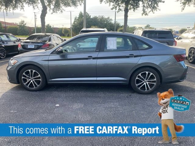 Used 2023 Volkswagen Jetta Sport FWD image 2