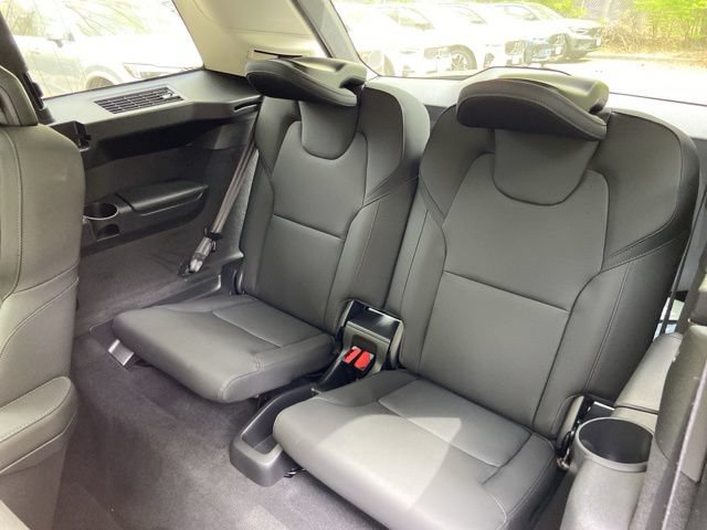 New 2026 Volvo XC90 B5 Plus AWD/4WD image 16