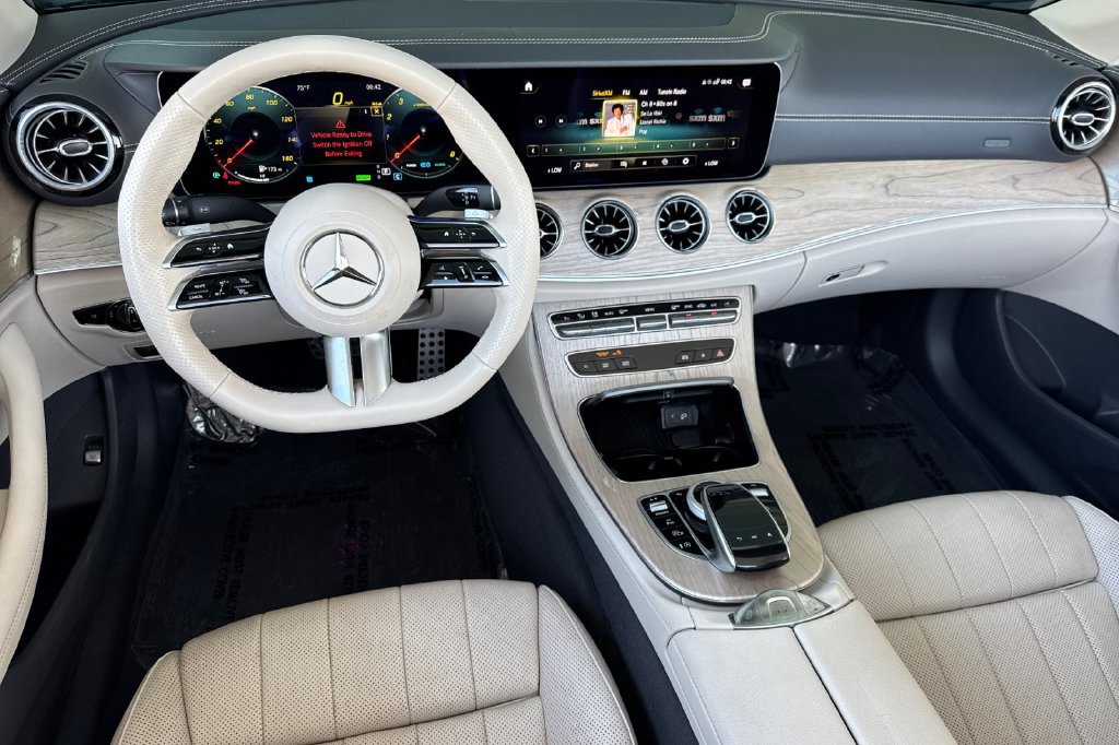 Used 2023 Mercedes-Benz E 450 Cabriolet image 6