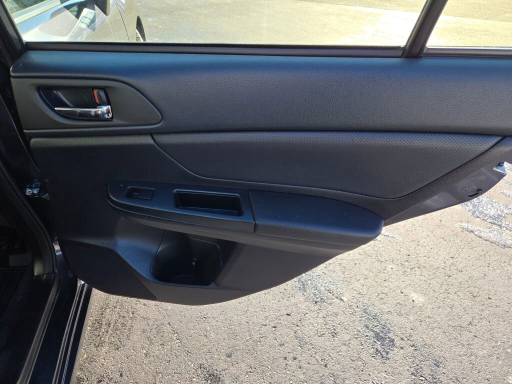 Used 2013 Subaru Impreza 2.0i Limited image 8