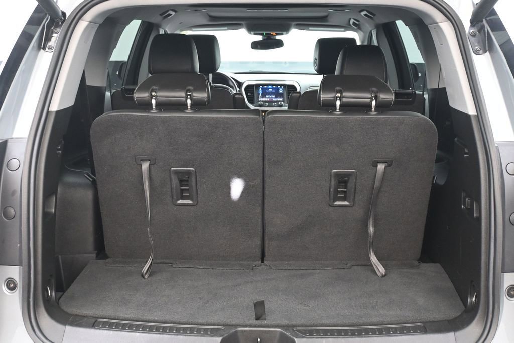 Used 2023 GMC Acadia SLT AWD/4WD image 16