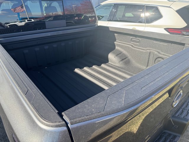 New 2026 Nissan Frontier S image 3