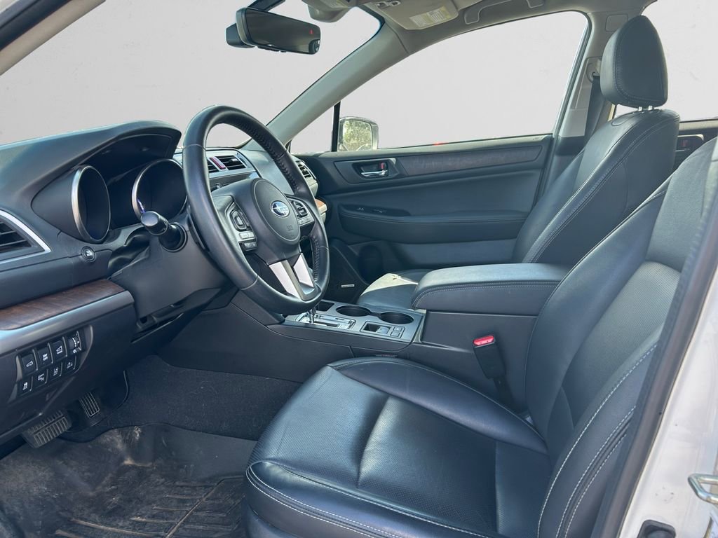 Used 2017 Subaru Outback 2.5i Limited AWD/4WD image 11