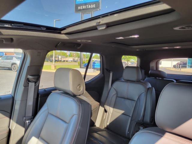 Used 2023 Chevrolet Traverse RS AWD/4WD image 10
