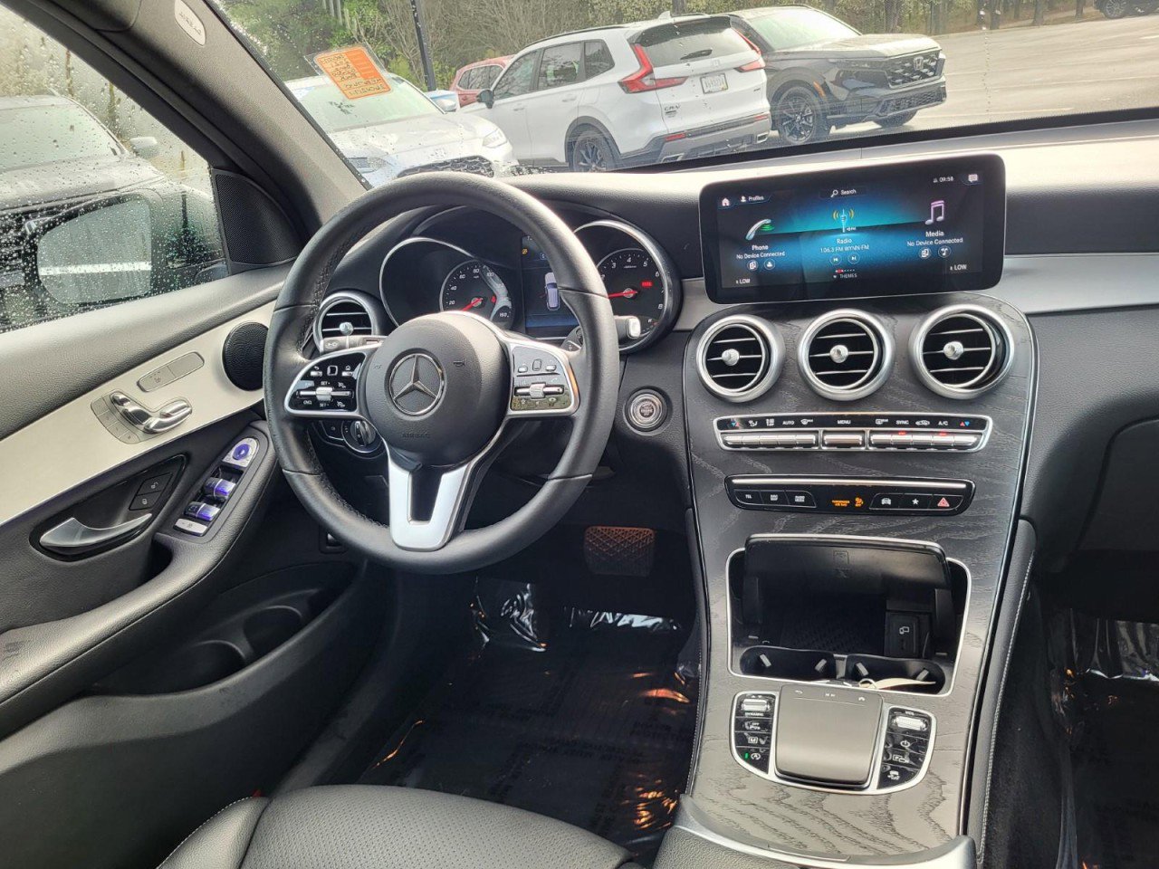 Used 2021 Mercedes-Benz GLC 300 image 17