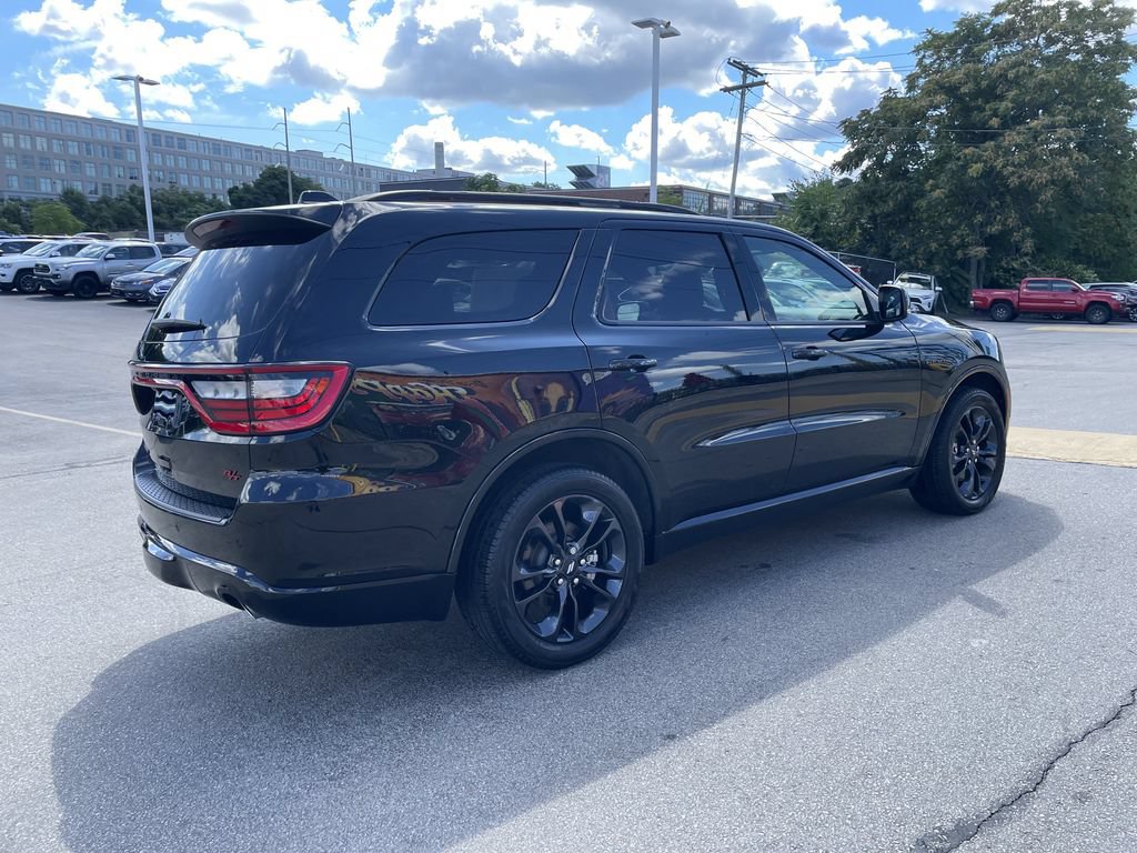 Used 2025 Dodge Durango R/T AWD/4WD image 8