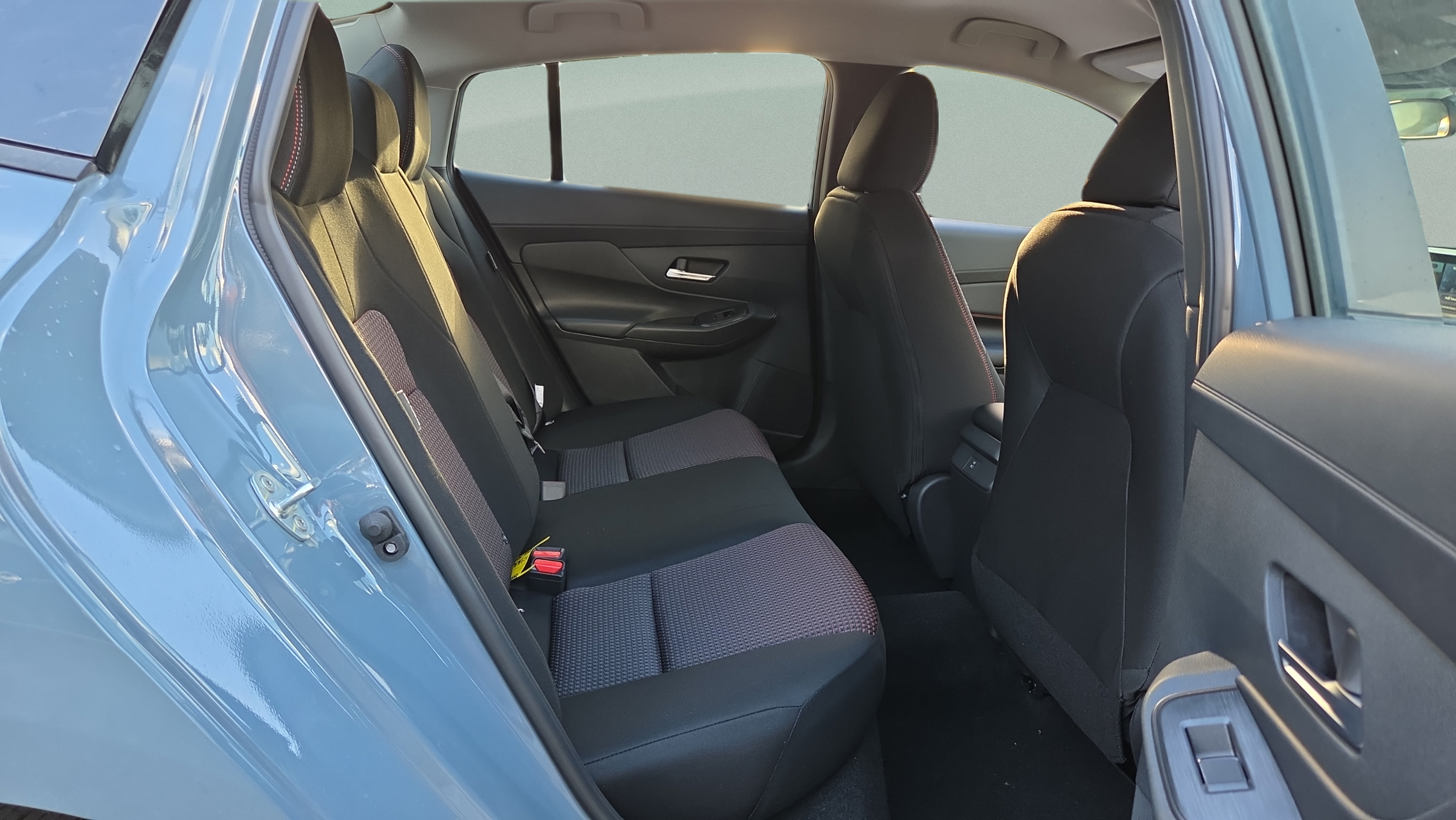 New 2027 Nissan Sentra SR w/ Floor Mat Package FWD image 14