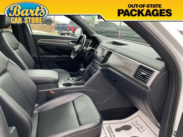 Used 2020 Volkswagen Atlas Cross Sport SE w/ Panoramic Sunroof Package FWD image 13
