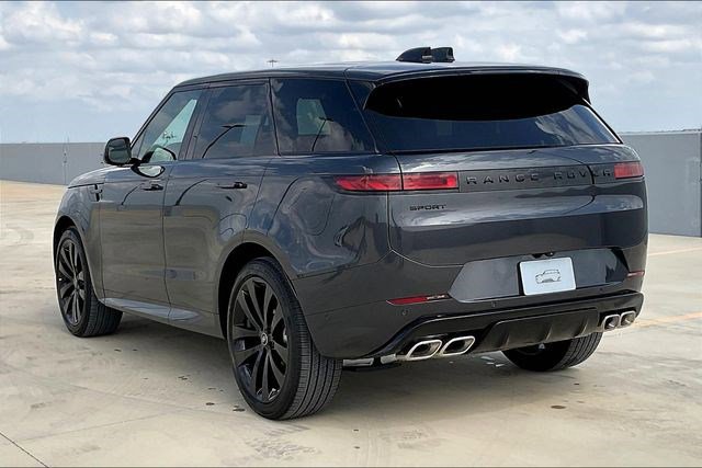 New 2025 Land Rover Range Rover Sport Dynamic SE image 3
