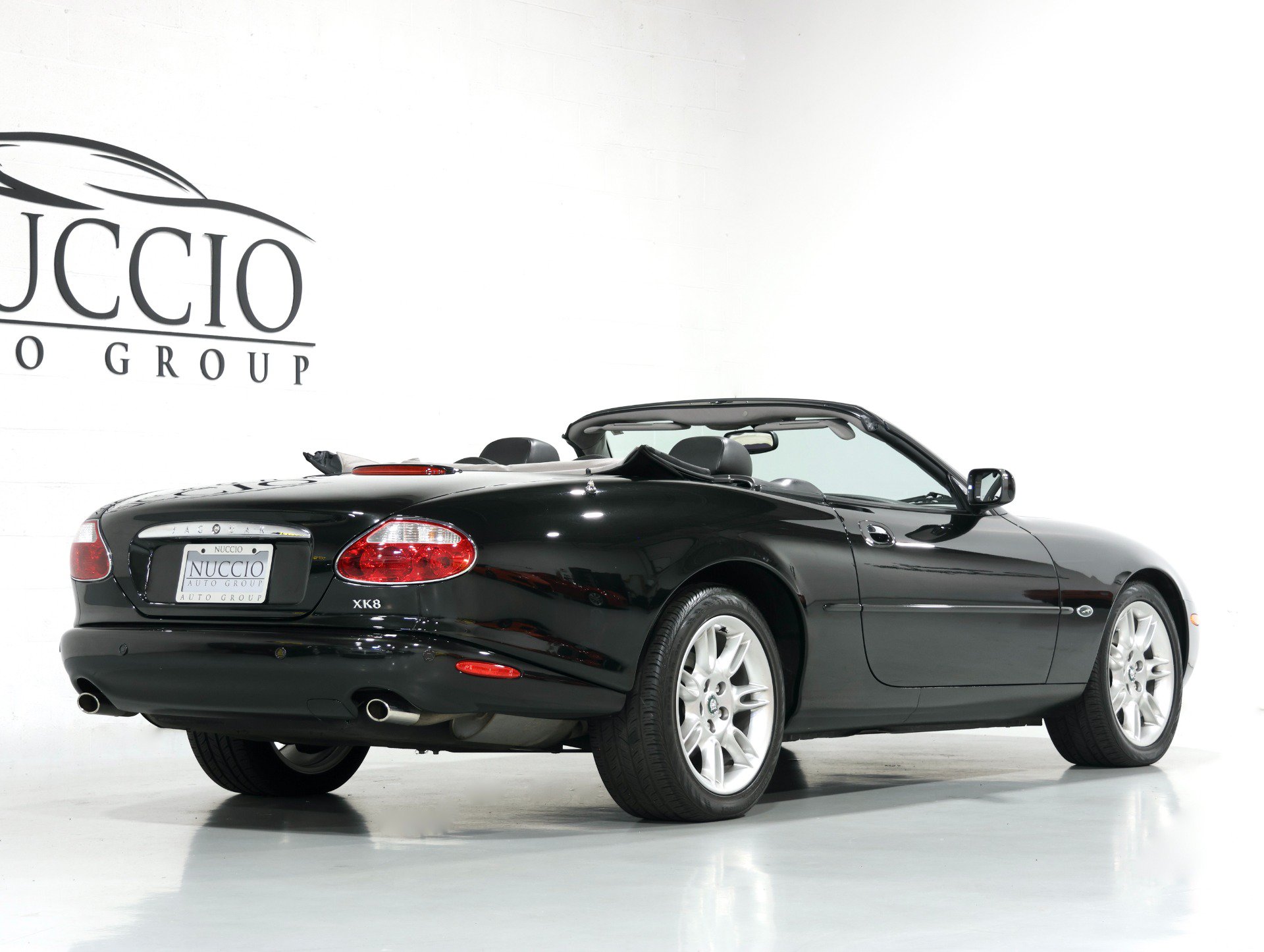 Used 2001 Jaguar XK8 Convertible RWD image 22