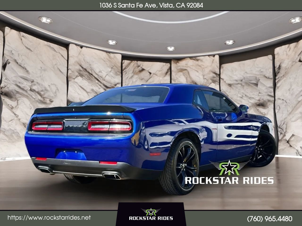 Used 2018 Dodge Challenger SXT w/ Blacktop Package RWD image 31
