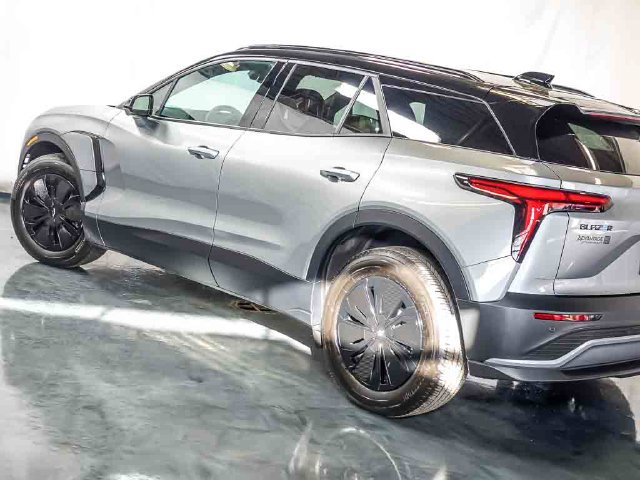 Used 2026 Chevrolet Blazer EV LT AWD/4WD image 11