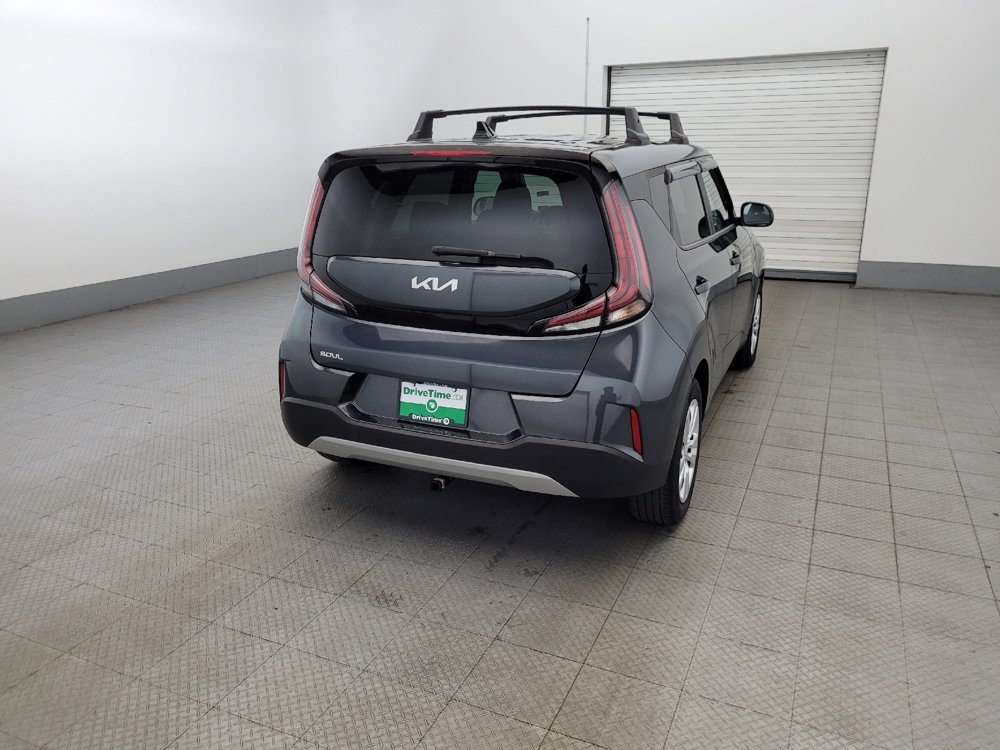 Used 2023 Kia Soul LX image 7