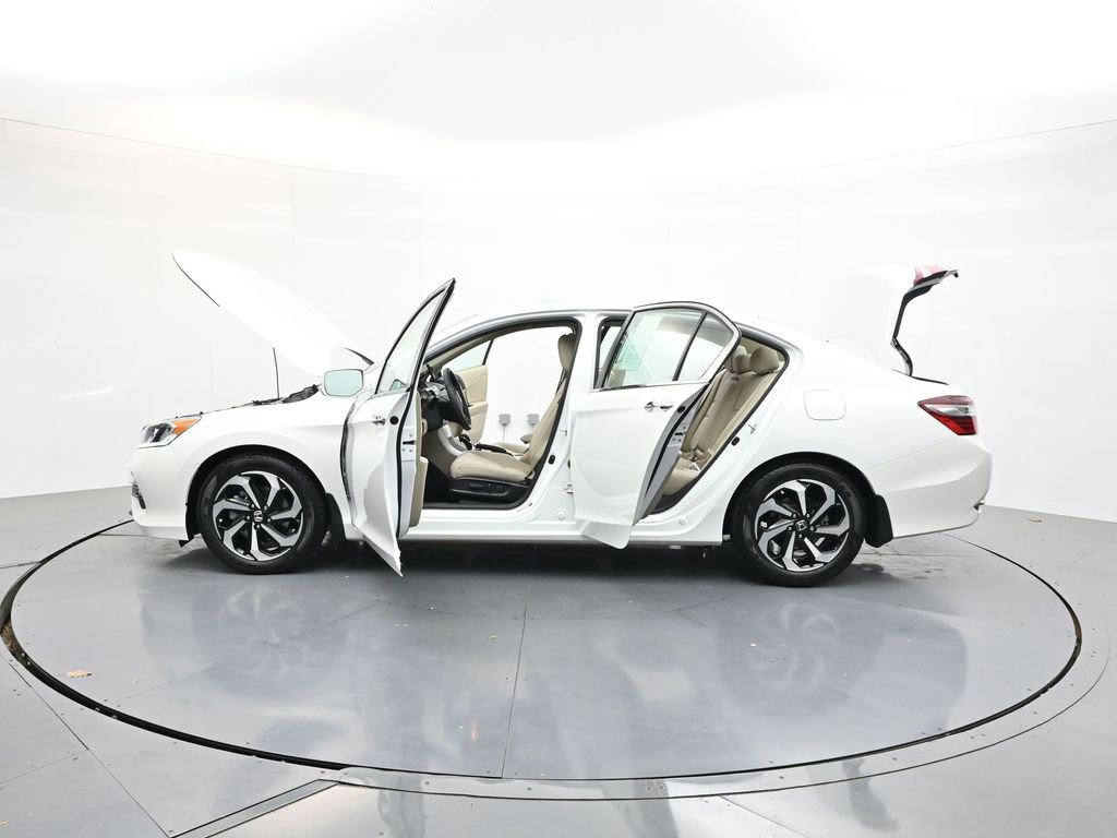 Used 2017 Honda Accord EX-L image 42