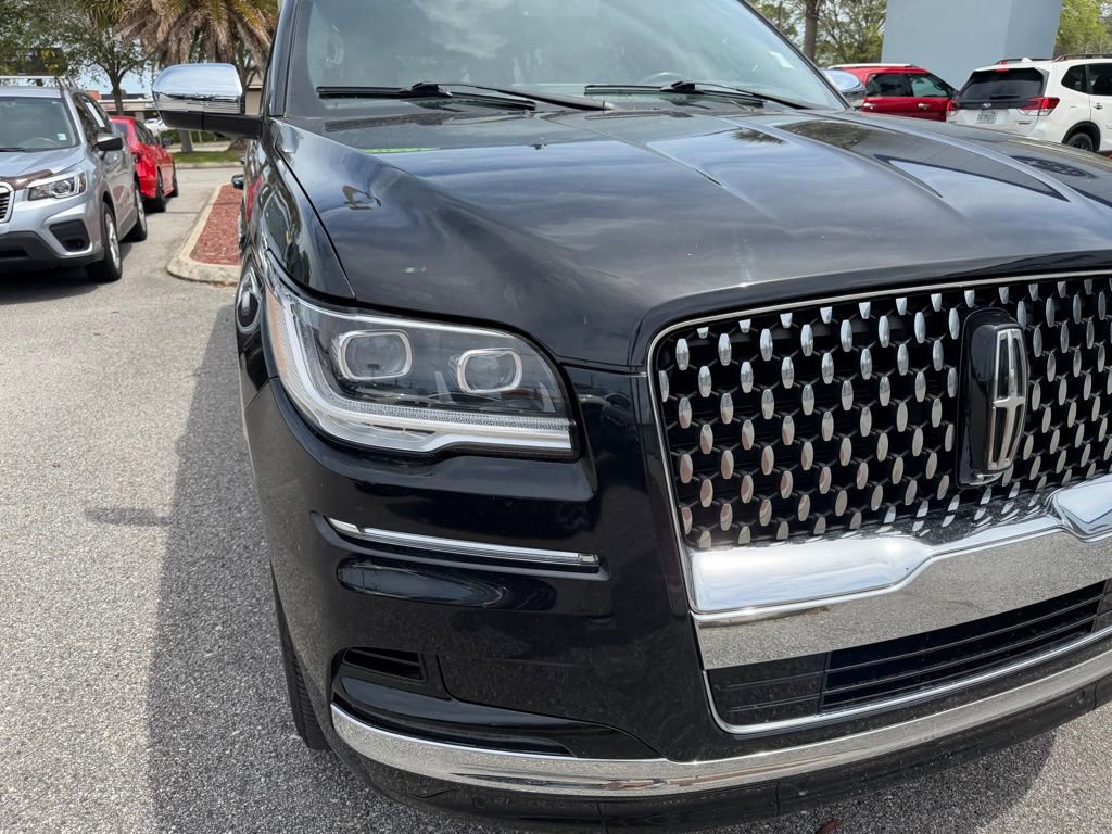 Used 2023 Lincoln Navigator L Black Label AWD/4WD image 13