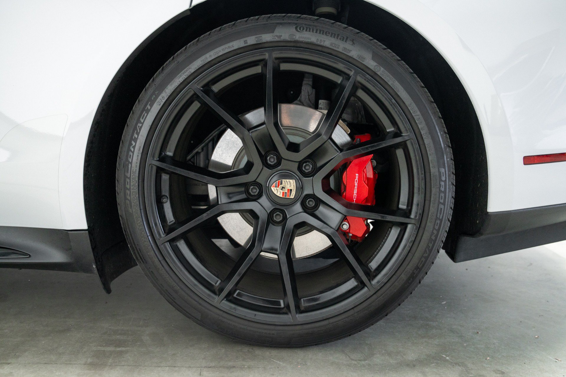 Used 2022 Porsche Taycan GTS AWD/4WD image 10