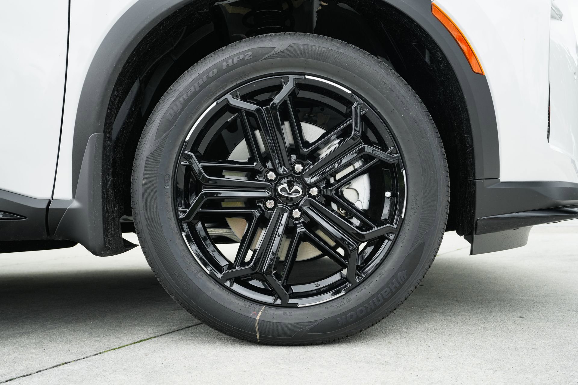 New 2026 INFINITI QX60 Sport w/ Dark Cargo Package image 24