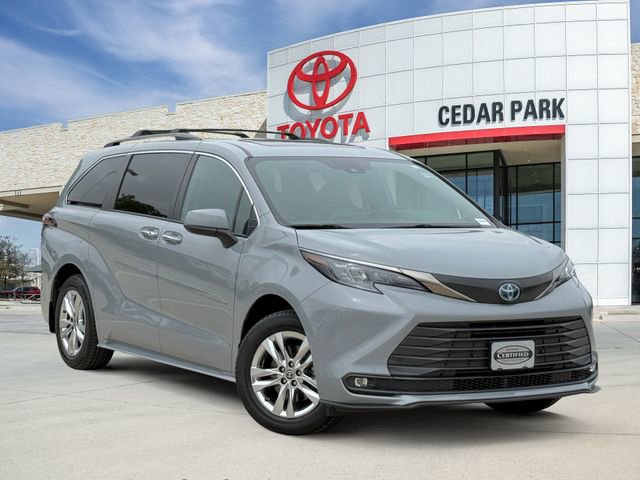 Used 2022 Toyota Sienna XLE Woodland Edition AWD/4WD image 1