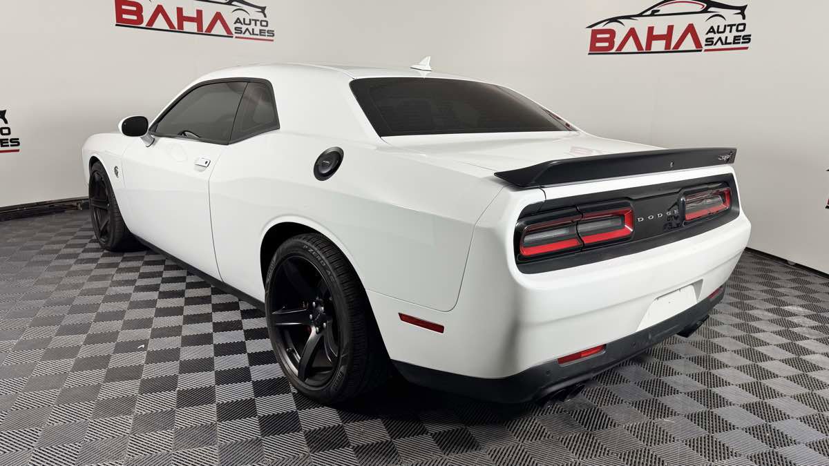 Used 2022 Dodge Challenger SRT Hellcat w/ Plus Package RWD image 6