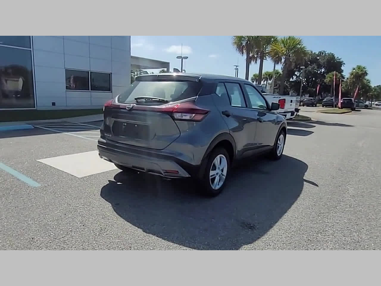 New 2025 Nissan Kicks Play S image 32