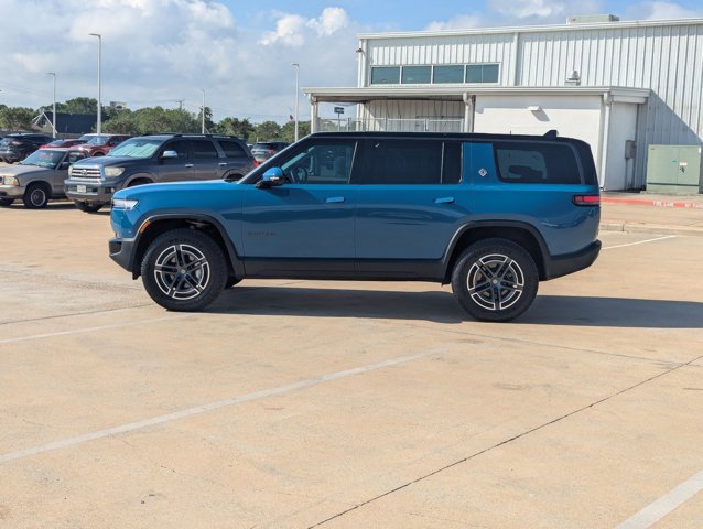 Used 2025 Rivian R1S Adventure AWD/4WD image 8