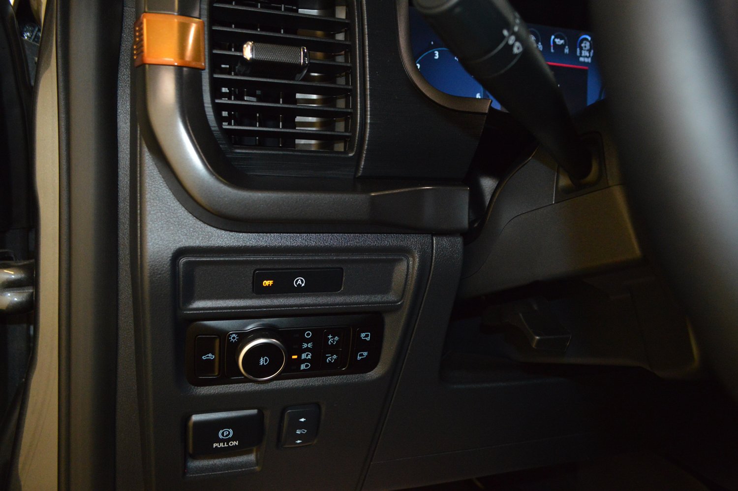 Used 2025 Ford F150 Tremor AWD/4WD image 16