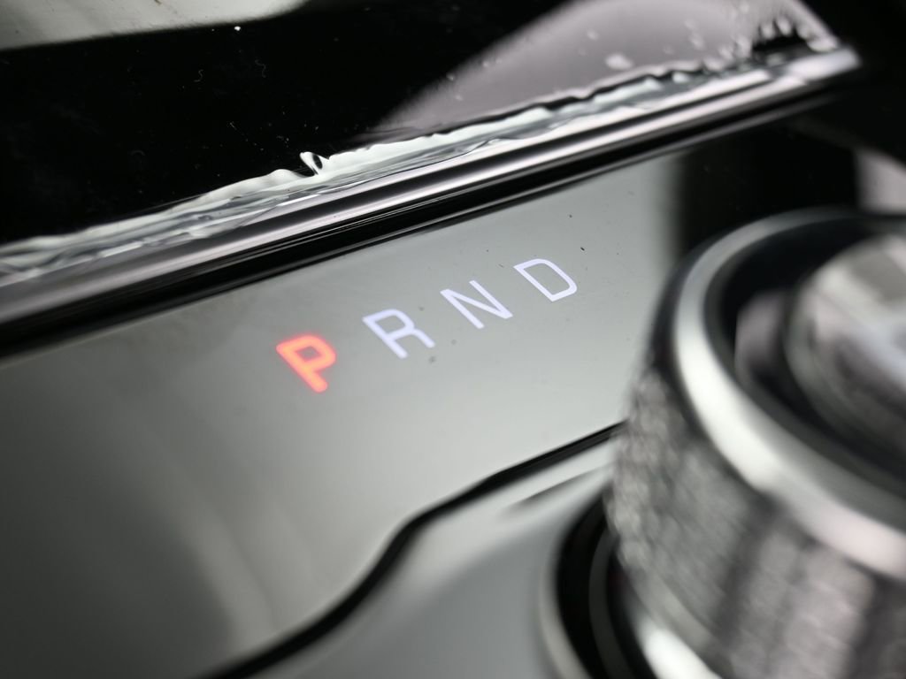 Used 2024 Jeep Grand Cherokee L Laredo w/ Luxury Tech Group I image 17