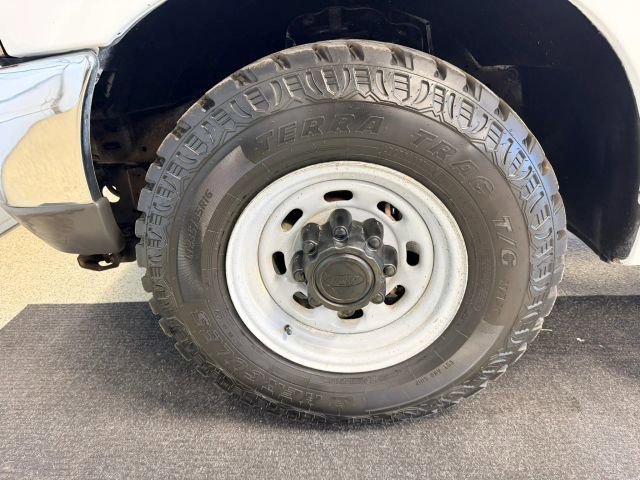 Used 2003 Ford F250 XL image 13