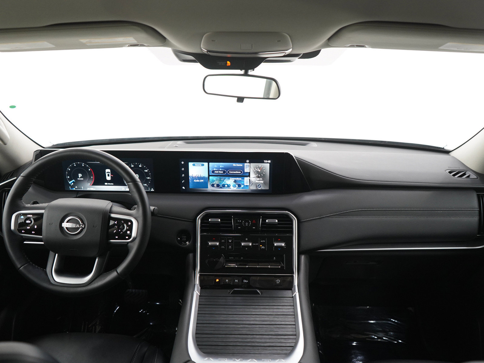 Certified 2025 Nissan Armada SV AWD/4WD image 14