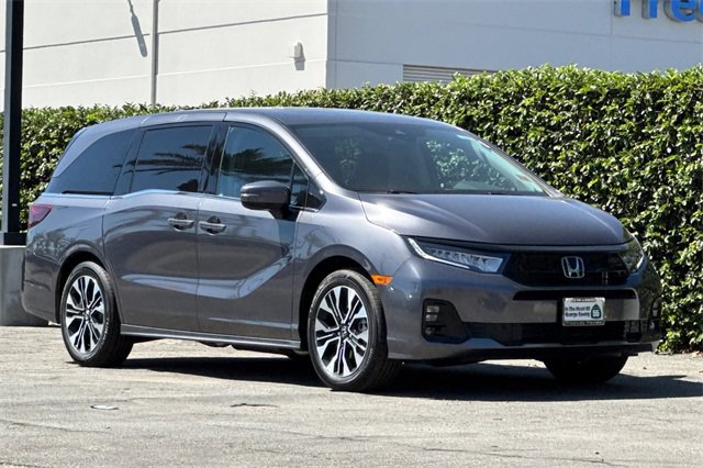 New 2026 Honda Odyssey Elite image 2