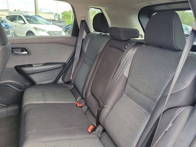 Used 2023 Nissan Rogue SV FWD image 16