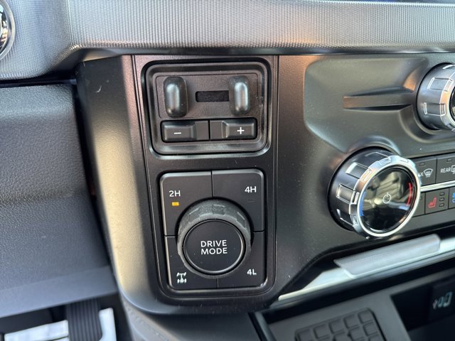 New 2025 Ford F350 Platinum image 33