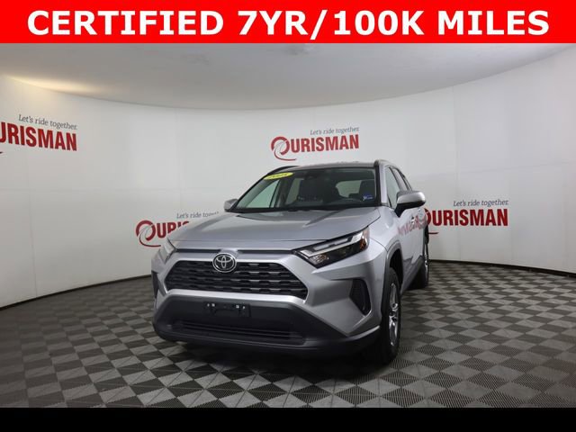 Used 2025 Toyota RAV4 XLE video 1