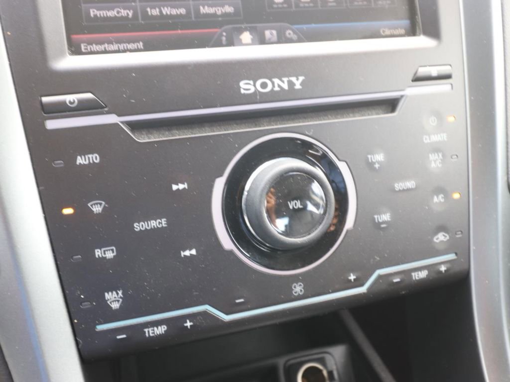 Used 2015 Ford Fusion Titanium image 22