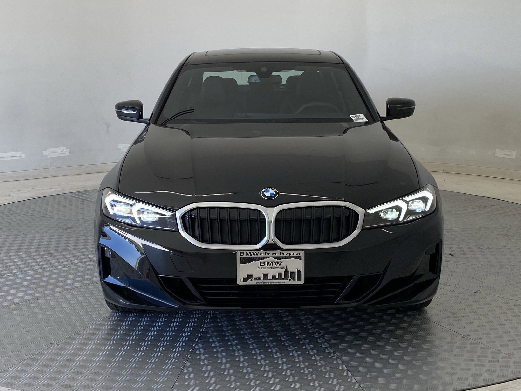 Used 2025 BMW 330i xDrive Sedan w/ Convenience Package image 5