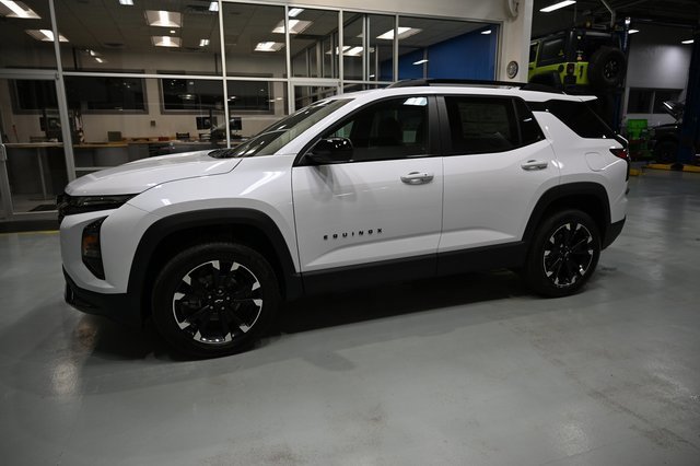 New 2026 Chevrolet Equinox RS w/ LPO, Floor Liner Package image 7