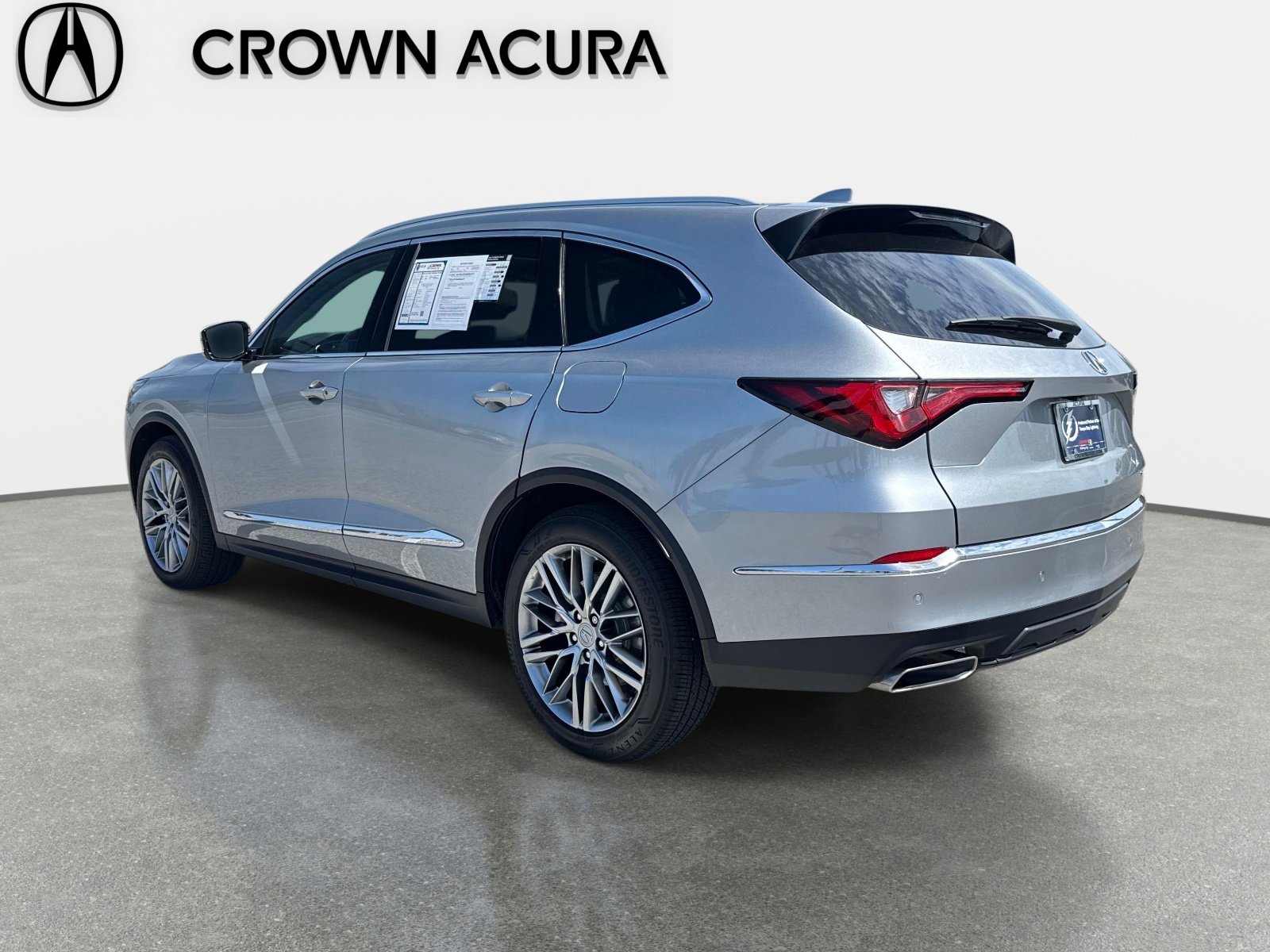 Used 2023 Acura MDX SH-AWD w/ Advance Package image 3