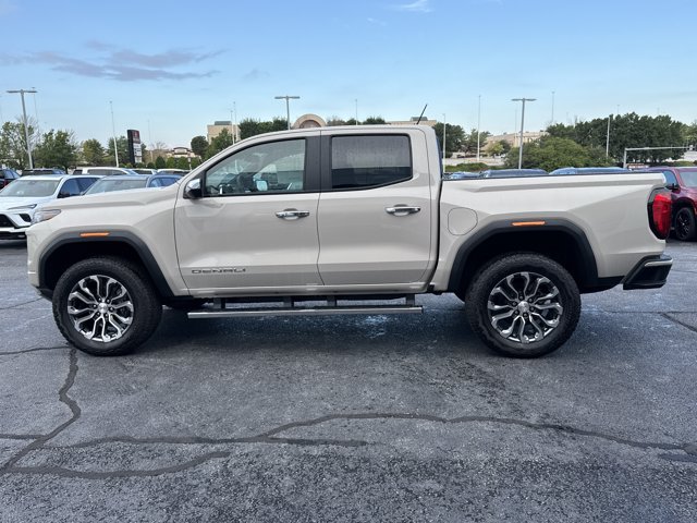 New 2026 GMC Canyon Denali w/ LPO, Black Badging Package AWD/4WD image 11