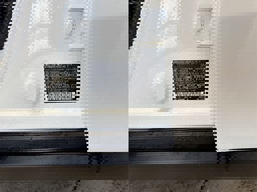 Certified 2025 Honda HR-V LX image 35