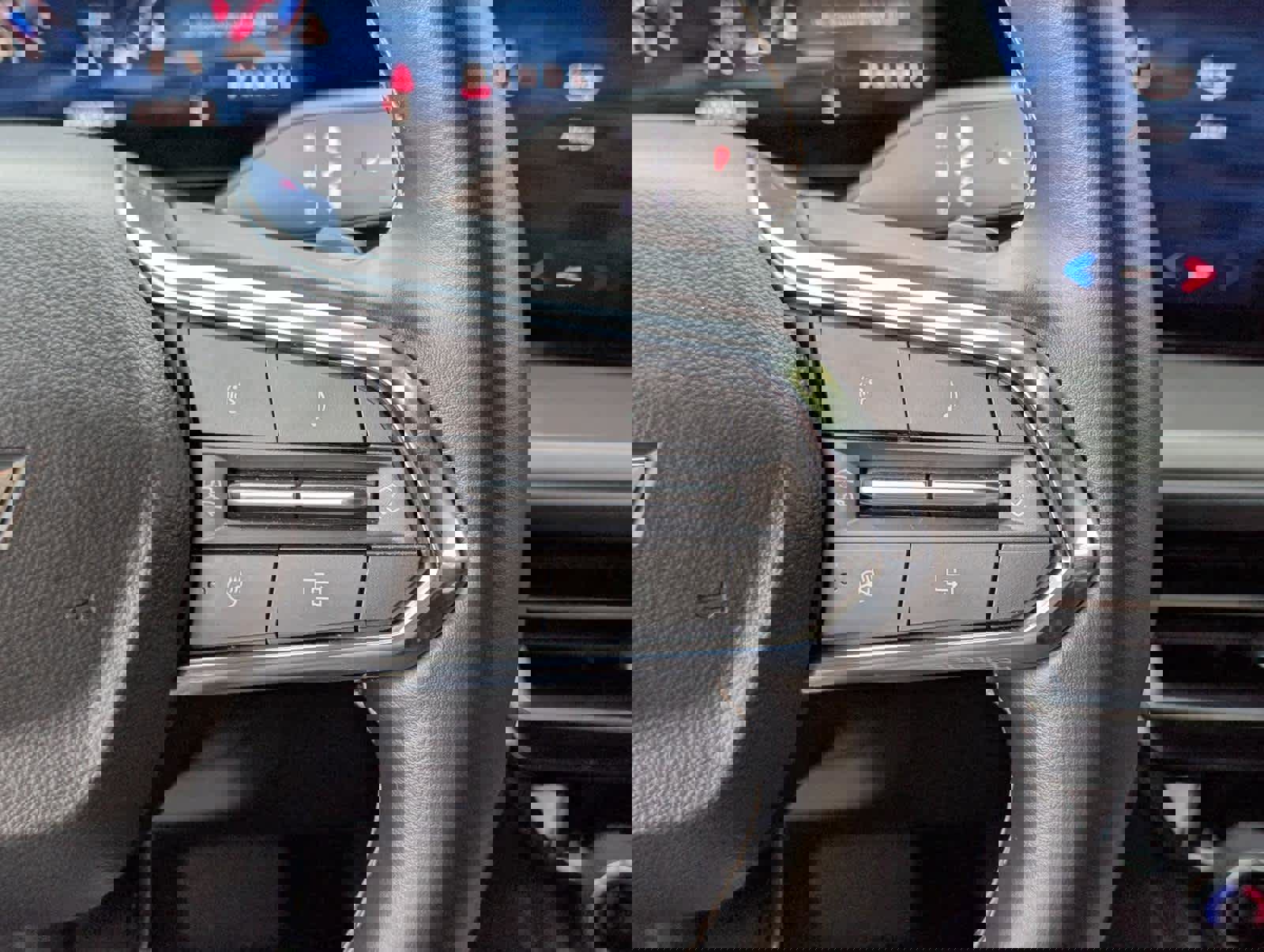 Certified 2024 Chevrolet Traverse LT image 22