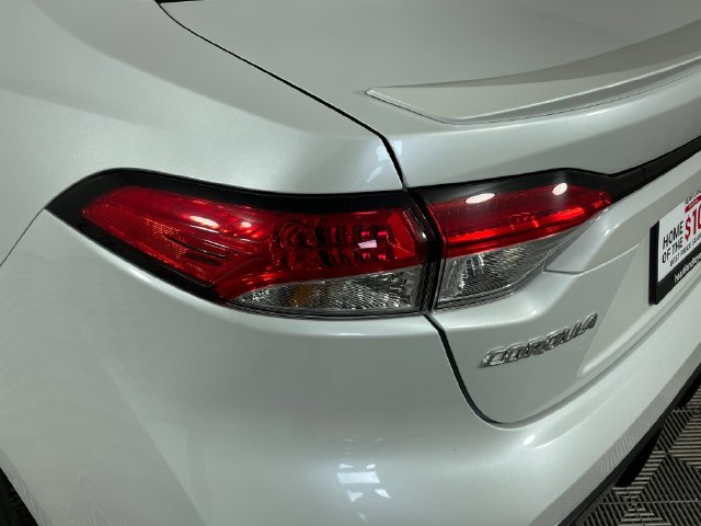 Used 2025 Toyota Corolla SE FWD image 17